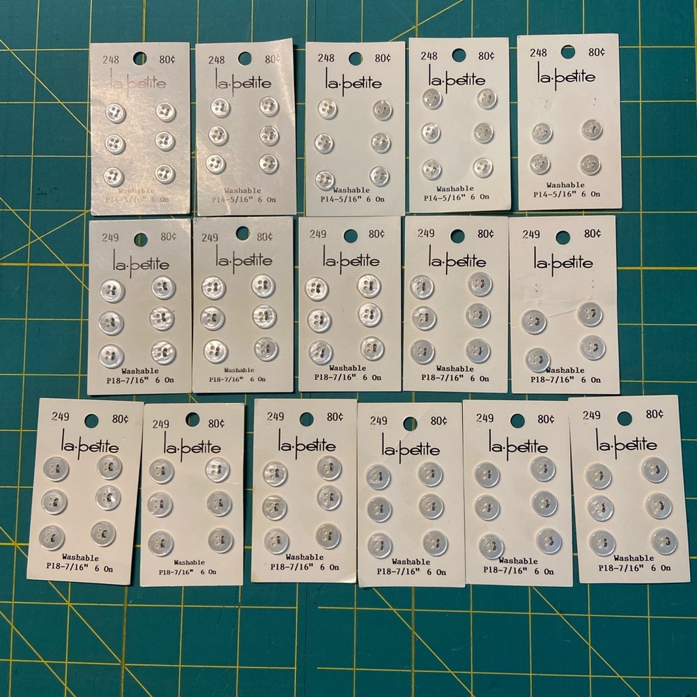 La Petite White Buttons Set